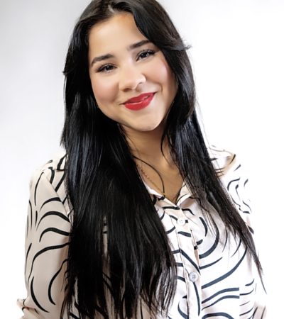 Dani Headshot